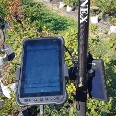 Vyměřovací výtyčka s ruční navigací STONEX S70G RTK